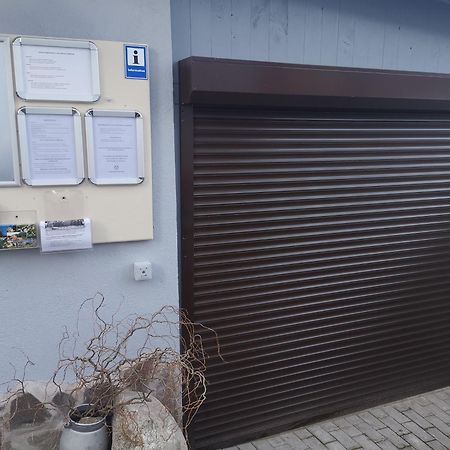 Pauls Hexenhaus Wohnung Hexe Mit Fahrrad Garage Und Innenhof Fuer Motorraeder Тале Екстериор снимка