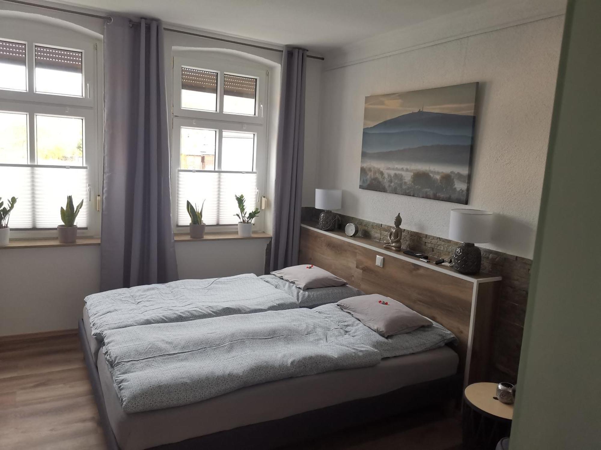 Pauls Hexenhaus Wohnung Hexe Mit Fahrrad Garage Und Innenhof Fuer Motorraeder Тале Екстериор снимка